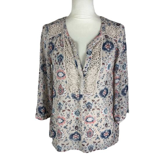 Anthropologie Maeve Stillwater Crochet Blouse Neutral Motif Floral Size 8 - Picture 2 of 7
